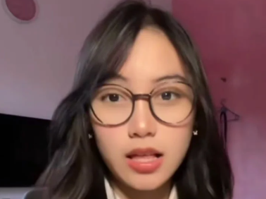 Pelukan Hangat di Musim Hujan